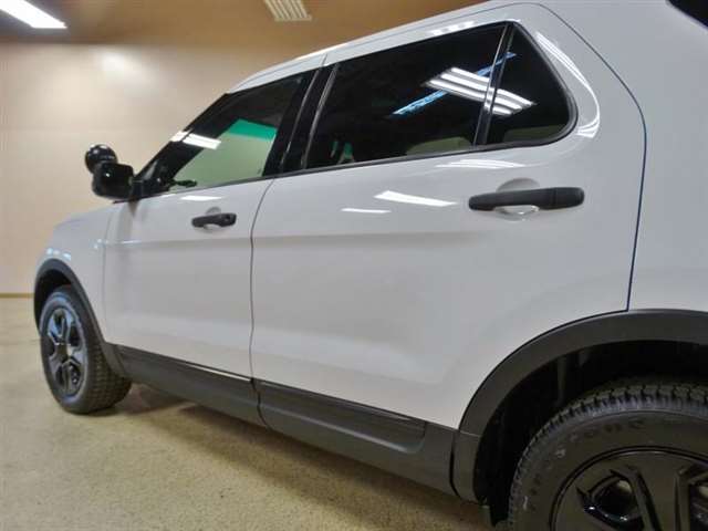 Ford Explorer 2013 photo 25